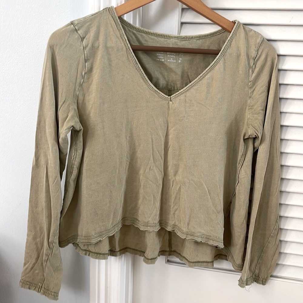 Anthropology V-Neck Long Sleeve Tee